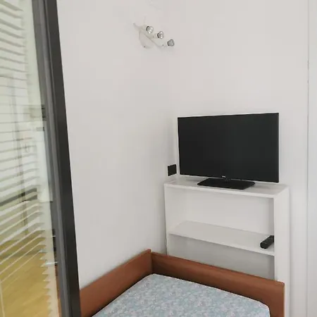 Brigida 5 * バーリ